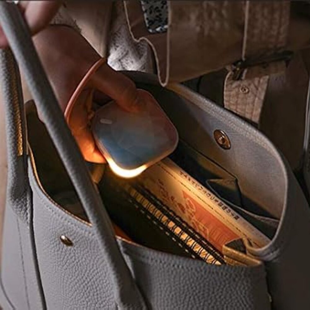 Set of 2 Carre Portable Rechargeable Hand Warmers with LED Light - Picture 5 of 5